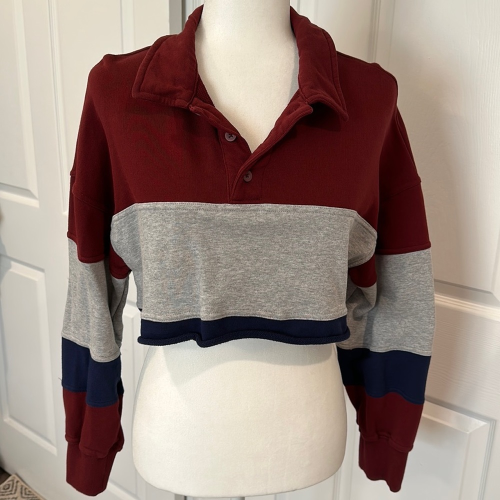 FOREVER21 WOMEN SWEATER